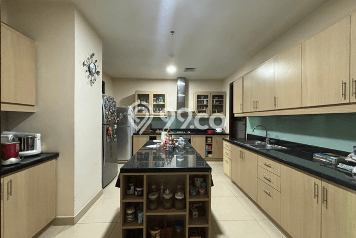 Apartemen di Pakubuwono, 2 KT, Luas 203m², Kawasan Pakubuwono, Jakarta Selatan, Jakarta Selatan Apartemen di Pakubuwono, 2 KT, Luas 203m², Kawasan Pakubuwono, Jakarta Selatan, Jakarta Selatan