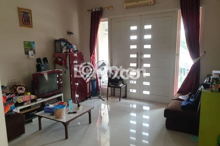 Rumah Luas Asri 3 KT Siap Huni di Alam Sutera Tangerang Rumah Luas Asri 3 KT Siap Huni di Alam Sutera Tangerang