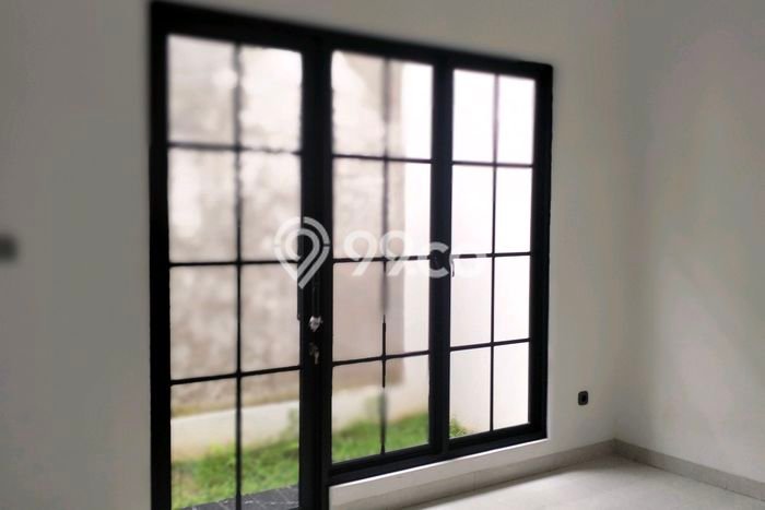 Rumah Luxury Modern Siap Huni di Warung Buncit Jakarta Selatan Rumah Luxury Modern Siap Huni di Warung Buncit Jakarta Selatan