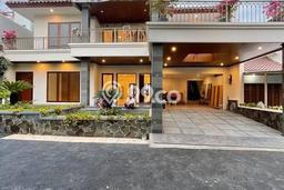 Rumah Mewah LB 400m2 Siap Huni Desain Elegan di Jati Padang, Jakarta Selatan Rumah Mewah LB 400m2 Siap Huni Desain Elegan di Jati Padang, Jakarta Selatan
