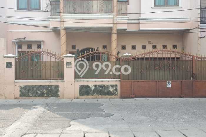 Rumah Minimalis LB/LT 280m2/157m2 Dijual di Halim Perdana Kusuma, Jakarta Timur Rumah Minimalis LB/LT 280m2/157m2 Dijual di Halim Perdana Kusuma, Jakarta Timur