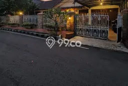Dijual Hunian Mewah dengan Fasilitas Sekitar Komplit di Duren Sawit, Jakarta Timur Dijual Hunian Mewah dengan Fasilitas Sekitar Komplit di Duren Sawit, Jakarta Timur