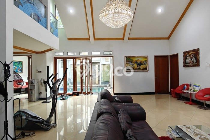 Rumah Luxury Modern Siap Huni di Jatiwaringin Jakarta Timur Rumah Luxury Modern Siap Huni di Jatiwaringin Jakarta Timur