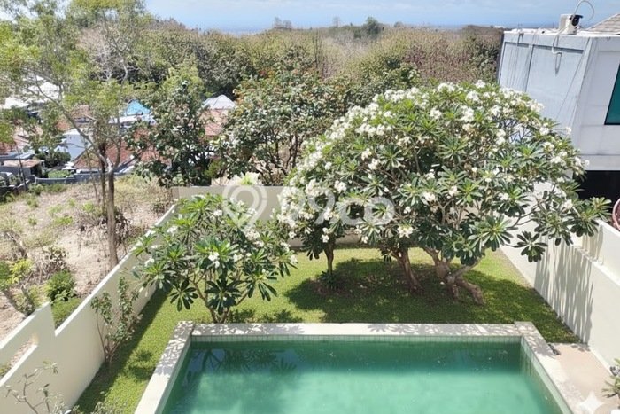 HARGA MENARIK! Vila Kawasan , Area 712m2m², Area Strategis dengan akses bagus HARGA MENARIK! Vila Kawasan , Area 712m2m², Area Strategis dengan akses bagus