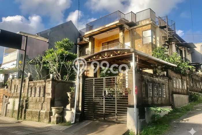 Ready to Use! Premium House LT 250m2 Desain Modern di Ubung Ready to Use! Premium House LT 250m2 Desain Modern di Ubung