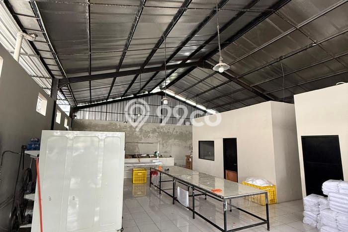 Unit Gudang Dijual di Denpasar LT 300m2 & LB 280m2 Unit Gudang Dijual di Denpasar LT 300m2 & LB 280m2