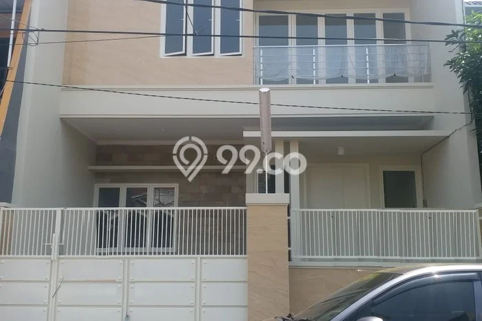 Rumah Luas Asri 3 KT Siap Huni di Wonorejo Surabaya Rumah Luas Asri 3 KT Siap Huni di Wonorejo Surabaya