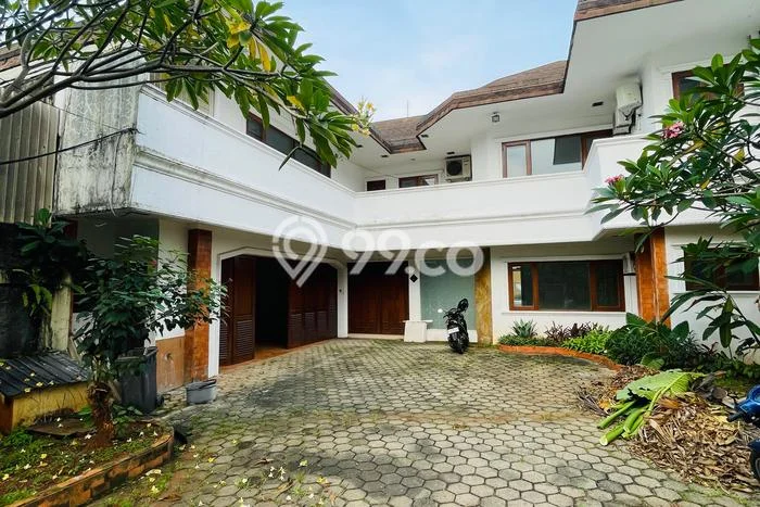 Jarang Ada! Rumah Sewa 5 Kamar Nyaman Siap Huni Pejaten Jarang Ada! Rumah Sewa 5 Kamar Nyaman Siap Huni Pejaten