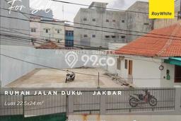 Jual Cepat Hunian Mewah Klasik di Jakarta Barat Jual Cepat Hunian Mewah Klasik di Jakarta Barat
