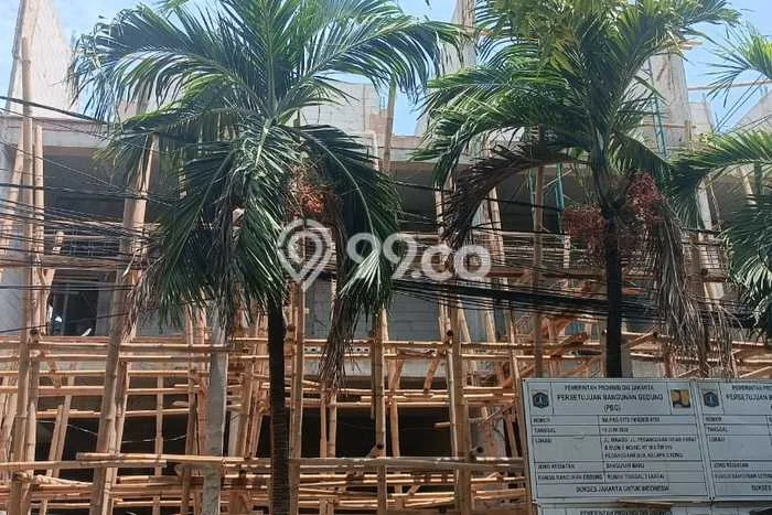 Dijual Rumah 3 Kamar Lokasi Ideal Bagus dan Strategis di Kelapa Gading Dijual Rumah 3 Kamar Lokasi Ideal Bagus dan Strategis di Kelapa Gading