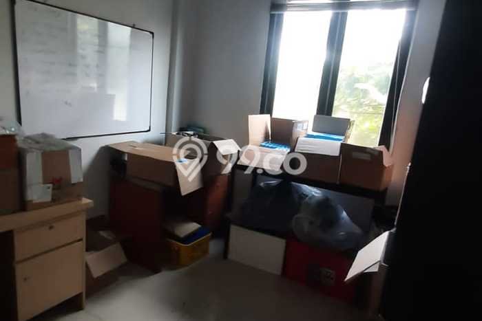 Area Ramai! Ruko Dijual di Menteng untuk Bisnis Luas Bangunan 400m2 Area Ramai! Ruko Dijual di Menteng untuk Bisnis Luas Bangunan 400m2