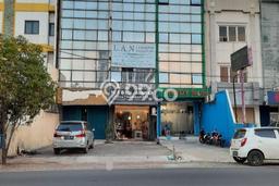 Ruko Dijual di Prime Area Jakarta Barat Luas 450m2 Ruko Dijual di Prime Area Jakarta Barat Luas 450m2