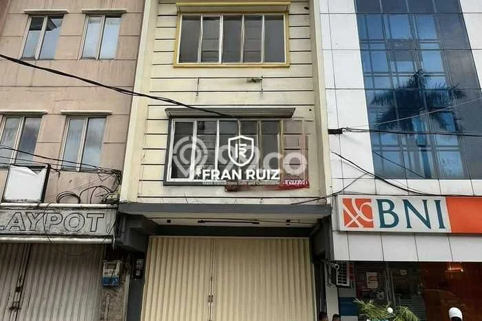 Paling Diincar! Ruko Dijual di Green garden Harga Kompetitif Paling Diincar! Ruko Dijual di Green garden Harga Kompetitif