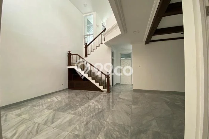 Disewakan! Rumah 4 Kamar Tidur &
3 Kamar Mandi di Tanjung Duren, Jakarta Barat Disewakan! Rumah 4 Kamar Tidur &
3 Kamar Mandi di Tanjung Duren, Jakarta Barat