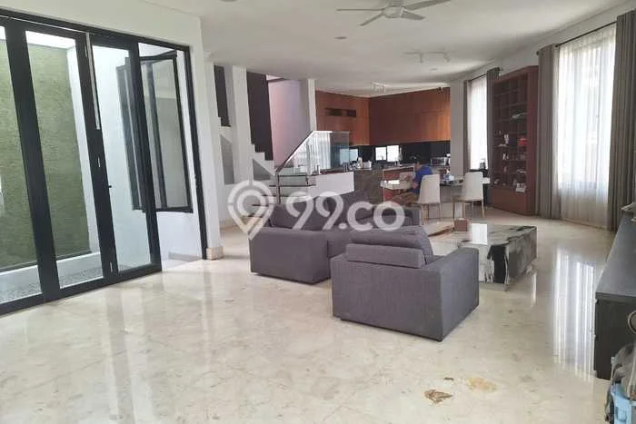 Rumah Mewah LB 350m2 Siap Pakai Desain Elegan di Modernland, Tangerang Rumah Mewah LB 350m2 Siap Pakai Desain Elegan di Modernland, Tangerang