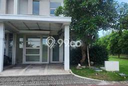 Rumah kawasan Pakuwon, 2 KM, Pemandangan Indah, LT 128m² LB 138m² Rumah kawasan Pakuwon, 2 KM, Pemandangan Indah, LT 128m² LB 138m²