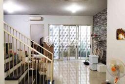 Hunian Mewah LB 210m2 Siap Pakai Desain Elegan di Wisata Bukit Mas, Surabaya Hunian Mewah LB 210m2 Siap Pakai Desain Elegan di Wisata Bukit Mas, Surabaya