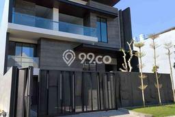 Rumah Elit Modern Tanpa Renovasi di Citraland Surabaya Rumah Elit Modern Tanpa Renovasi di Citraland Surabaya