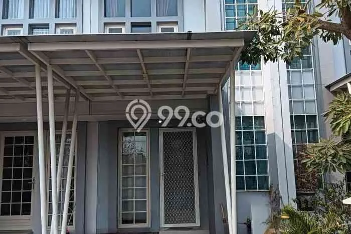 For Sale Hunian Rumah Terawat 2 KT di Pakuwon, Surabaya For Sale Hunian Rumah Terawat 2 KT di Pakuwon, Surabaya