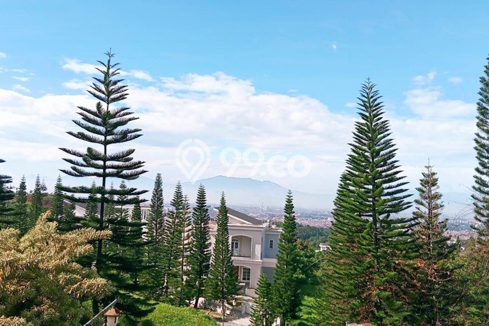Rumah LT 379m² di Dago Pakar, Bandung - Lokasi Strategis Rumah LT 379m² di Dago Pakar, Bandung - Lokasi Strategis