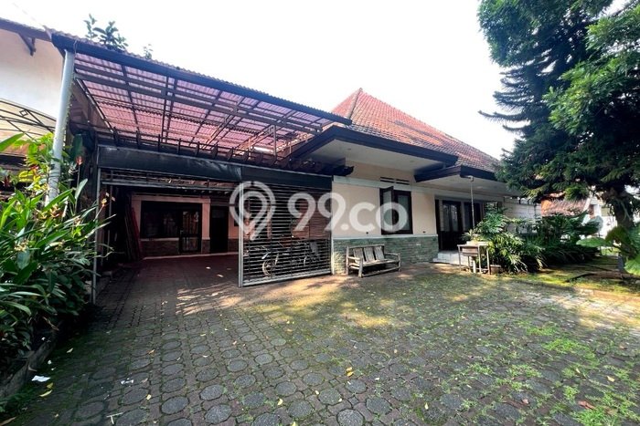 Jual Rumah Mewah Elegan Dengan View Cantik di Dago, Bandung Jual Rumah Mewah Elegan Dengan View Cantik di Dago, Bandung