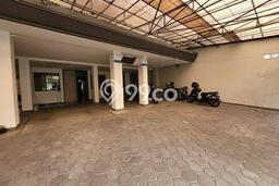 Rumah Kost untuk Dijual di Sukajadi dengan 21 KT, 21 KM, Luas 660m2 Rumah Kost untuk Dijual di Sukajadi dengan 21 KT, 21 KM, Luas 660m2