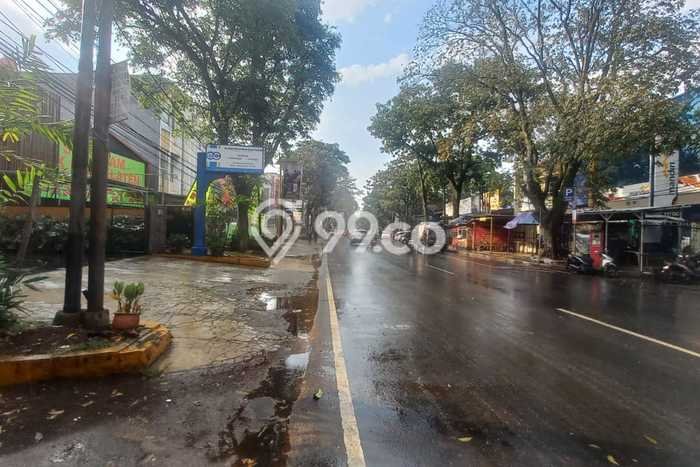 Rumah Akses Mudah di Burangrang, Bandung, Luas 354m² LB 210m² Rumah Akses Mudah di Burangrang, Bandung, Luas 354m² LB 210m²