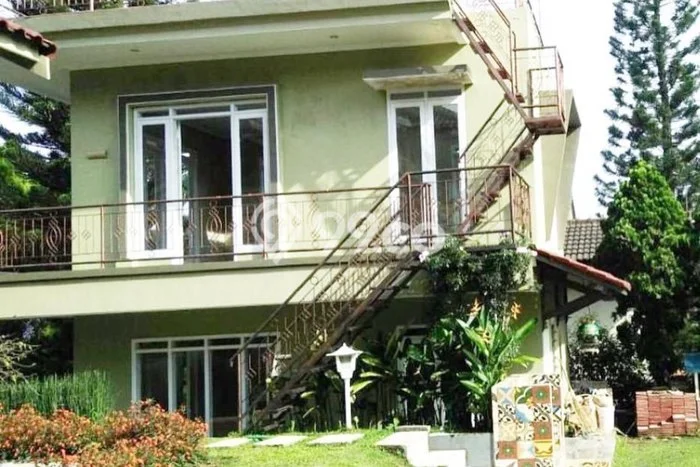 Properti Berkualitas! Vila Kawasan Lembang, Ukuran 953m2m², Lingkungan Asri dan aman Properti Berkualitas! Vila Kawasan Lembang, Ukuran 953m2m², Lingkungan Asri dan aman