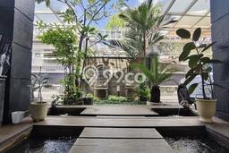 Ready to Use! Luxury House LT 209m2 Desain Modern di Turangga Ready to Use! Luxury House LT 209m2 Desain Modern di Turangga