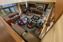 Jual Rumah Mewah Megah Dengan View Cantik di Bandung Kota, Bandung Jual Rumah Mewah Megah Dengan View Cantik di Bandung Kota, Bandung