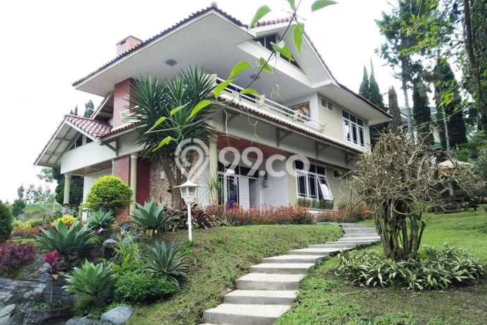 Properti Berkualitas! Vila Kawasan Lembang, Ukuran 953m2m², Lingkungan Asri dan aman Properti Berkualitas! Vila Kawasan Lembang, Ukuran 953m2m², Lingkungan Asri dan aman
