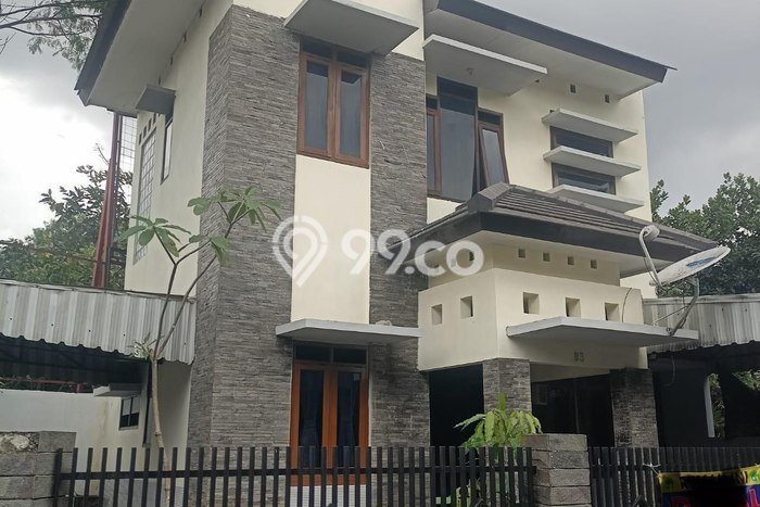 Jual Rumah Favorit Siap Huni LB 80m2 di Kiaracondong, Bandung Jual Rumah Favorit Siap Huni LB 80m2 di Kiaracondong, Bandung