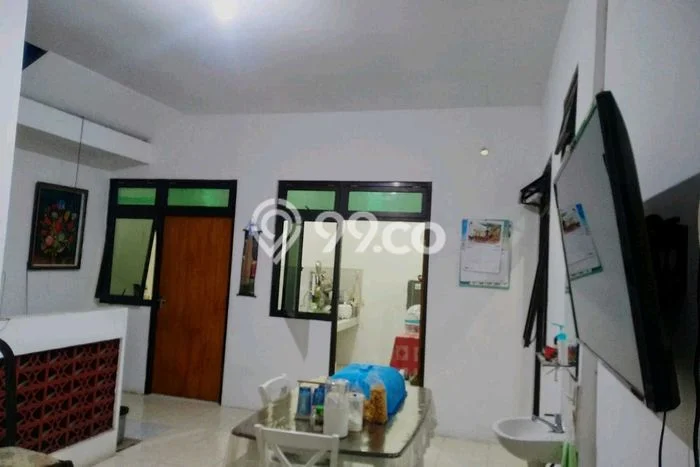 Rumah Luas Asri 3 KT Siap Huni di Kutisari Surabaya Rumah Luas Asri 3 KT Siap Huni di Kutisari Surabaya