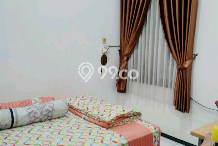 Rumah Luas Asri 3 KT Siap Huni di Kutisari Surabaya Rumah Luas Asri 3 KT Siap Huni di Kutisari Surabaya