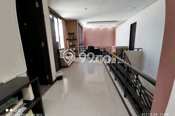 Hunian Mewah Siap Huni LT 240m2 di Mulyorejo, Surabaya Hunian Mewah Siap Huni LT 240m2 di Mulyorejo, Surabaya