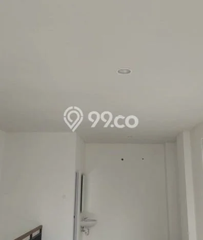 Ruko disewakan di Serpong Tangerang Selatan dengan luas bangunan 121m2 Ruko disewakan di Serpong Tangerang Selatan dengan luas bangunan 121m2