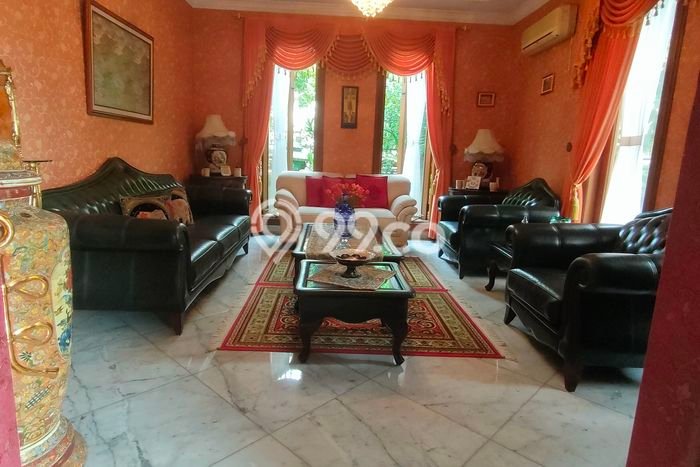 For Sale! Premium House LT 565m2 Desain Elegan di Tanjung Barat For Sale! Premium House LT 565m2 Desain Elegan di Tanjung Barat