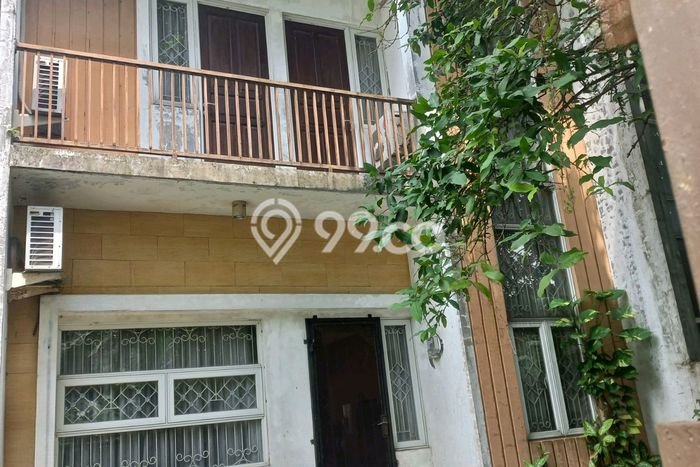 For Sale Hunian Rumah Terawat 4 Kamar di Pondok Ranji, Tangerang Selatan For Sale Hunian Rumah Terawat 4 Kamar di Pondok Ranji, Tangerang Selatan