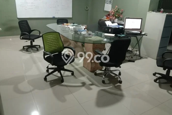 Unit Komersial disewakan di Ciputat Tangerang Selatan dengan LT 130m2 / LB 90m2 Unit Komersial disewakan di Ciputat Tangerang Selatan dengan LT 130m2 / LB 90m2