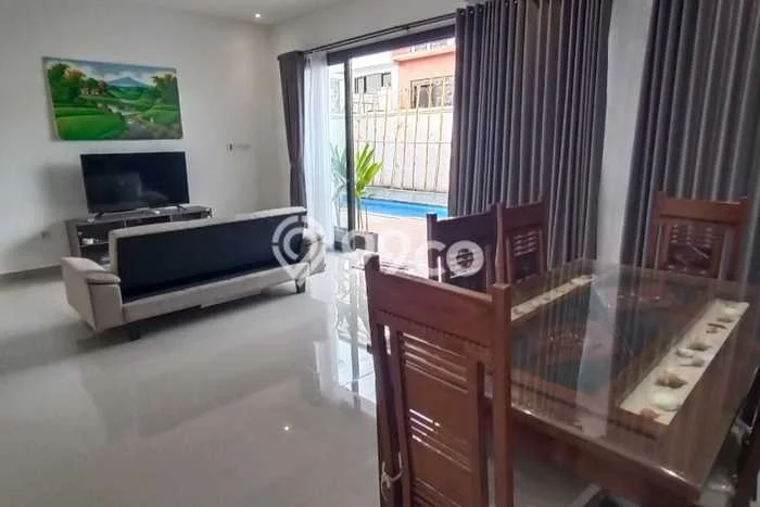 Disewakan! Rumah 3 Kamar Tidur &
3 Kamar Mandi di Canggu, Badung Disewakan! Rumah 3 Kamar Tidur &
3 Kamar Mandi di Canggu, Badung
