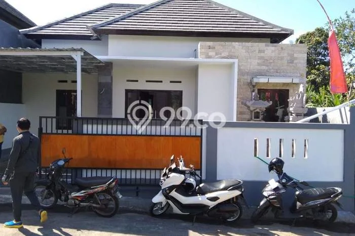 INVESTASI TEPAT! Rumah di Sading, LT 100m² Bangunan 75m² INVESTASI TEPAT! Rumah di Sading, LT 100m² Bangunan 75m²
