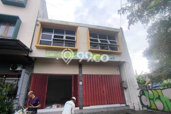 Ruko Kawasan Komersial di Canggu, Luas 160m², Siap Usaha Ruko Kawasan Komersial di Canggu, Luas 160m², Siap Usaha
