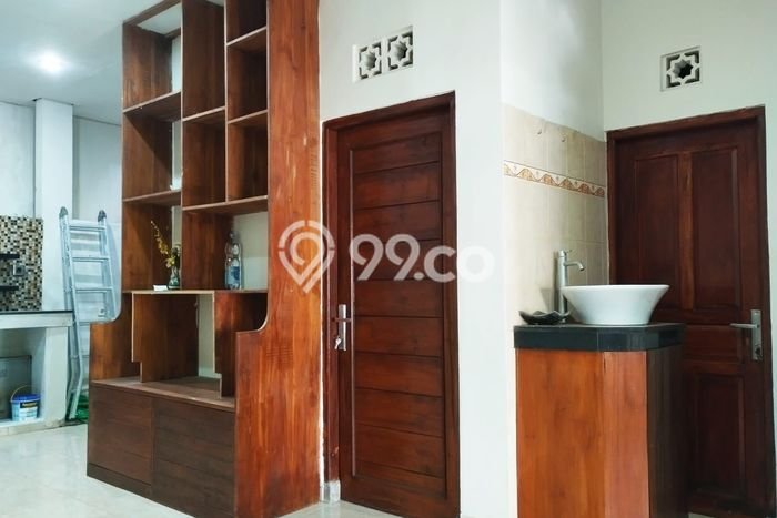 Disewakan! Rumah 3 Kamar Tidur &
2 Kamar Mandi di Benoa, Badung Disewakan! Rumah 3 Kamar Tidur &
2 Kamar Mandi di Benoa, Badung