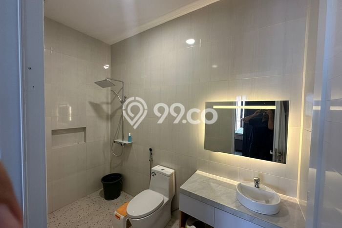 Rumah Elit Modern Siap Huni di Bojong Indah Jakarta Barat Rumah Elit Modern Siap Huni di Bojong Indah Jakarta Barat