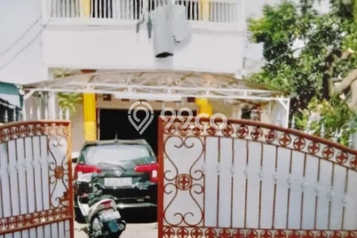 Rumah Luas Asri 5 KT Siap Huni di Srengseng Jakarta Barat Rumah Luas Asri 5 KT Siap Huni di Srengseng Jakarta Barat