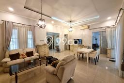 Rumah Mewah LB 282m2 Siap Pakai Desain Elegan di Bintaro, Tangerang Selatan Rumah Mewah LB 282m2 Siap Pakai Desain Elegan di Bintaro, Tangerang Selatan