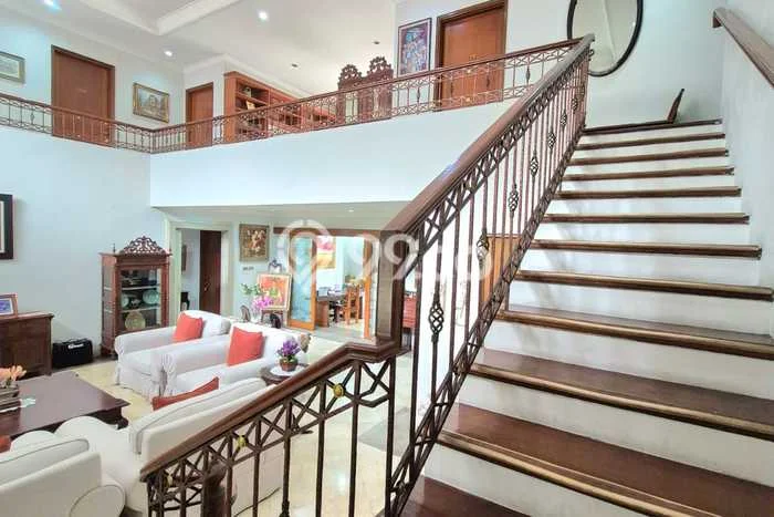 Rumah Mewah Dijual LT 770m2 di Pondok Aren, Tangerang Selatan Rumah Mewah Dijual LT 770m2 di Pondok Aren, Tangerang Selatan