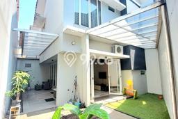 Jual Rumah Mewah Elegan Dengan View Cantik di Bintaro, Tangerang Selatan Jual Rumah Mewah Elegan Dengan View Cantik di Bintaro, Tangerang Selatan