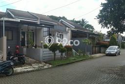 For Sale Rumah 2 Kamar Lokasi Ideal Bagus dan Strategis di Bogor Selatan For Sale Rumah 2 Kamar Lokasi Ideal Bagus dan Strategis di Bogor Selatan