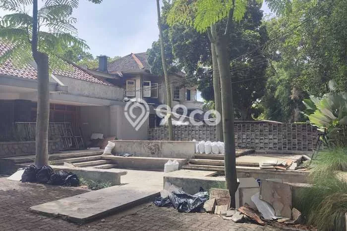 Disewakan Komersial di Kawasan Ramai Diponegoro Luas 500m2 Disewakan Komersial di Kawasan Ramai Diponegoro Luas 500m2